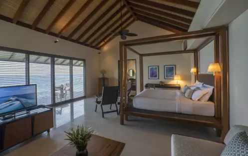 DELUXE LAGOON POOL VILLA BEDROOM